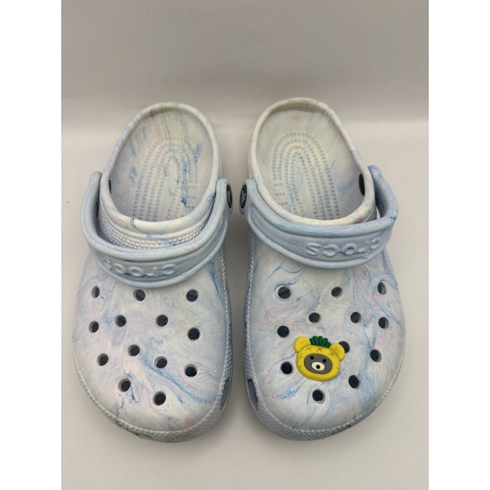 Crocs Classic Marbled Blue Clogs Women Size 6 - Picture 3 of 9